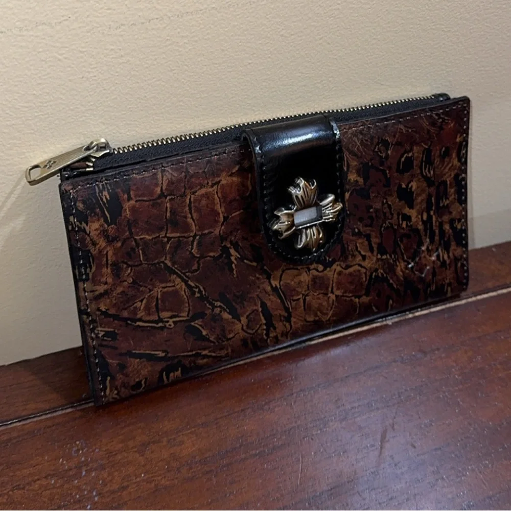 Patricia Nash Marene Floret Leather Large Wallet Brown AUTHENTIC (MINOR DAMAGE)